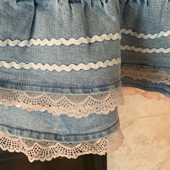 Sweet Society Adorable Denim Skirt w lace and Rick Rack trim Size Large - Picture 2 of 7